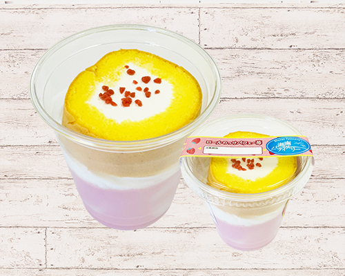 ロールのっけパフェ・苺